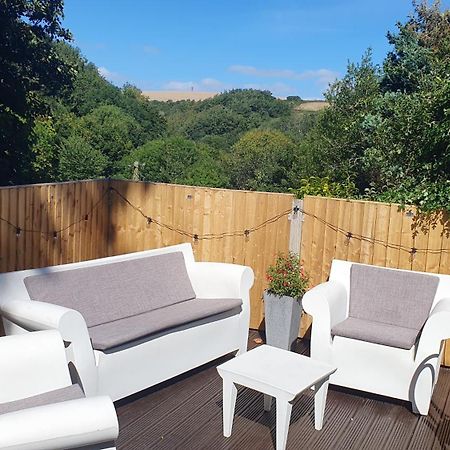 Bijou Coastal Apartment In Polperro With Hot Tub Onsite Parking Downhill Walk To Village Eksteriør bilde