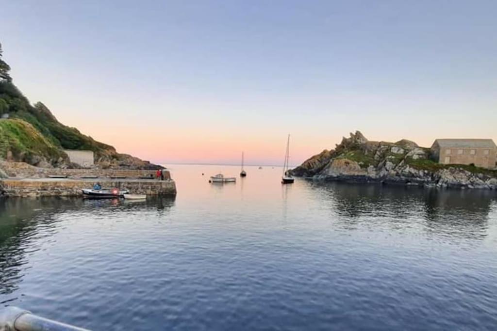 Bijou Coastal Apartment In Polperro With Hot Tub Onsite Parking Downhill Walk To Village Eksteriør bilde
