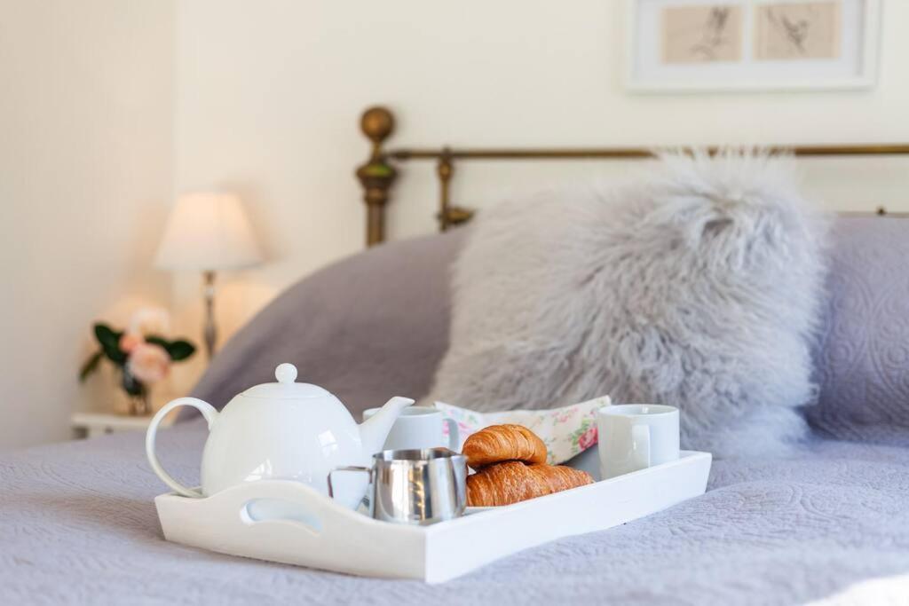 Bijou Coastal Apartment In Polperro With Hot Tub Onsite Parking Downhill Walk To Village Eksteriør bilde