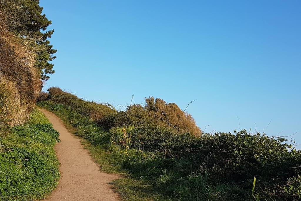 Bijou Coastal Apartment In Polperro With Hot Tub Onsite Parking Downhill Walk To Village Eksteriør bilde